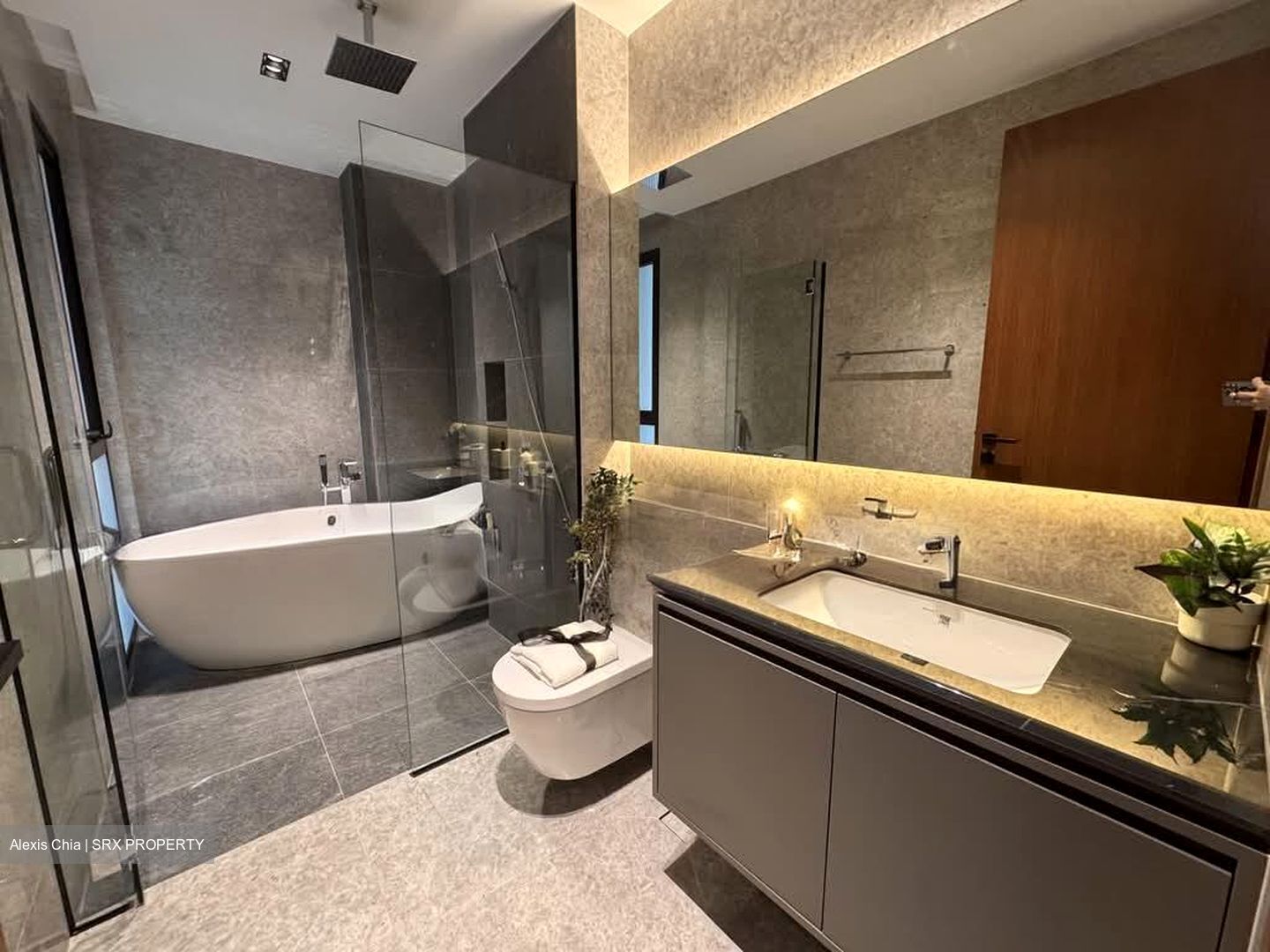 Jalan Sankam (D27), Terrace #577017101